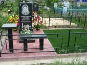 Благоустройство захоронений искусственной травой